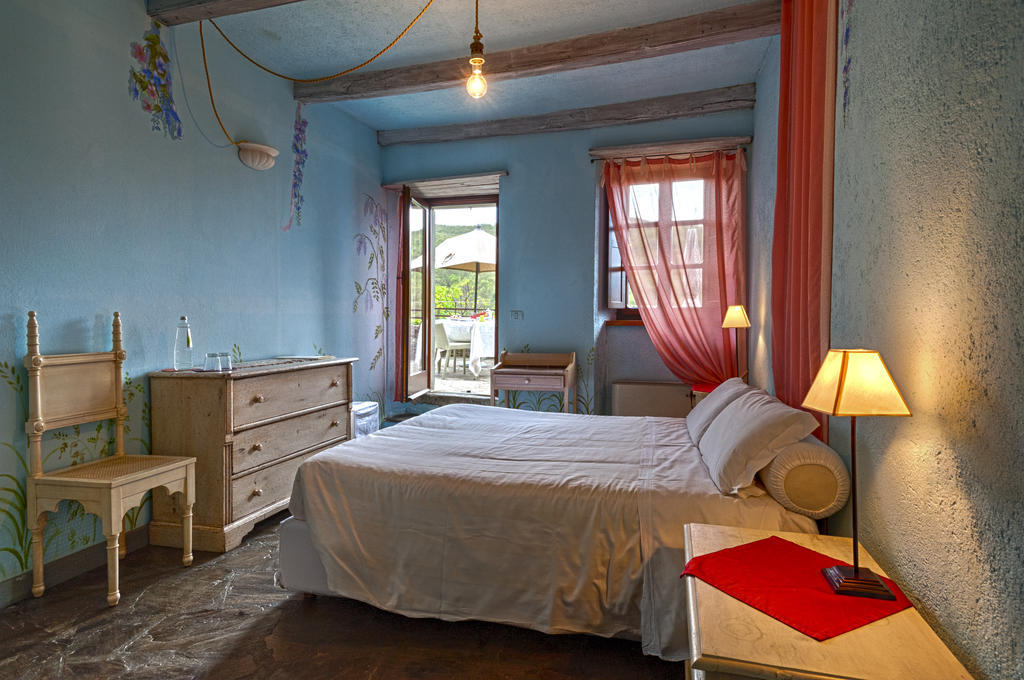 Borgo Casale Guest House Albareto  Room photo